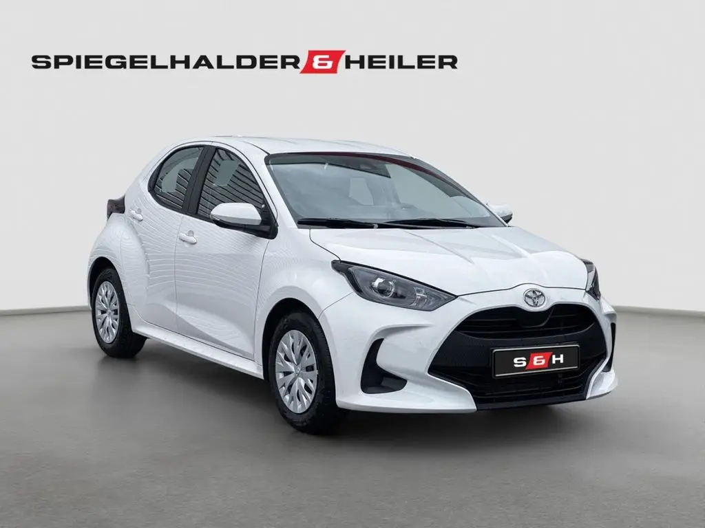 Photo 1 : Toyota Yaris 2023 Petrol