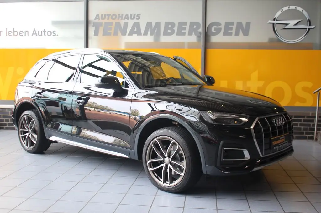 Photo 1 : Audi Q5 2021 Diesel