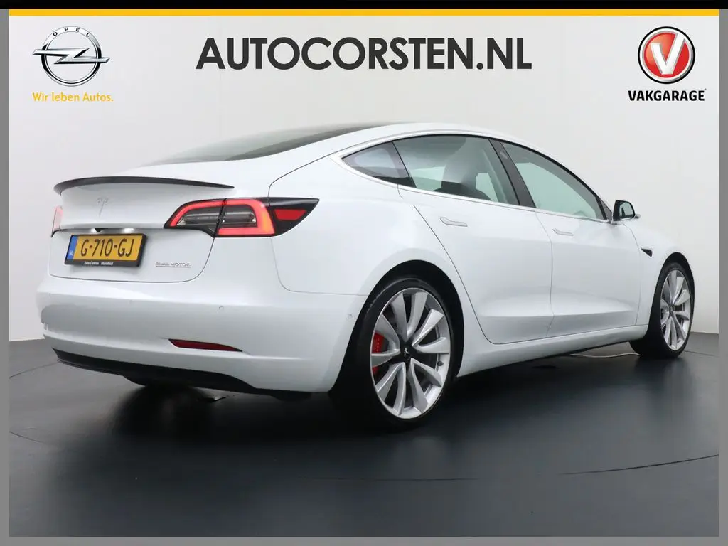 Photo 1 : Tesla Model 3 2019 Not specified