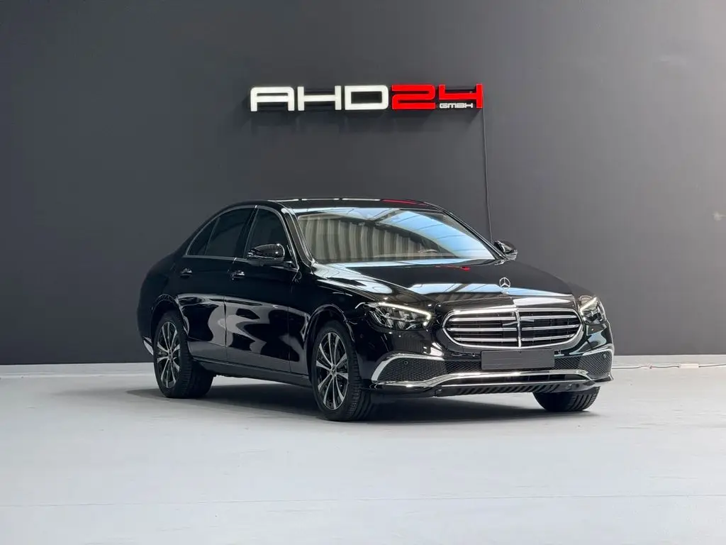 Photo 1 : Mercedes-benz Classe E 2024 Hybride