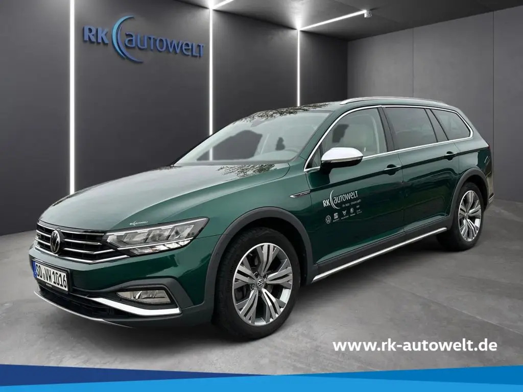 Photo 1 : Volkswagen Passat 2020 Essence