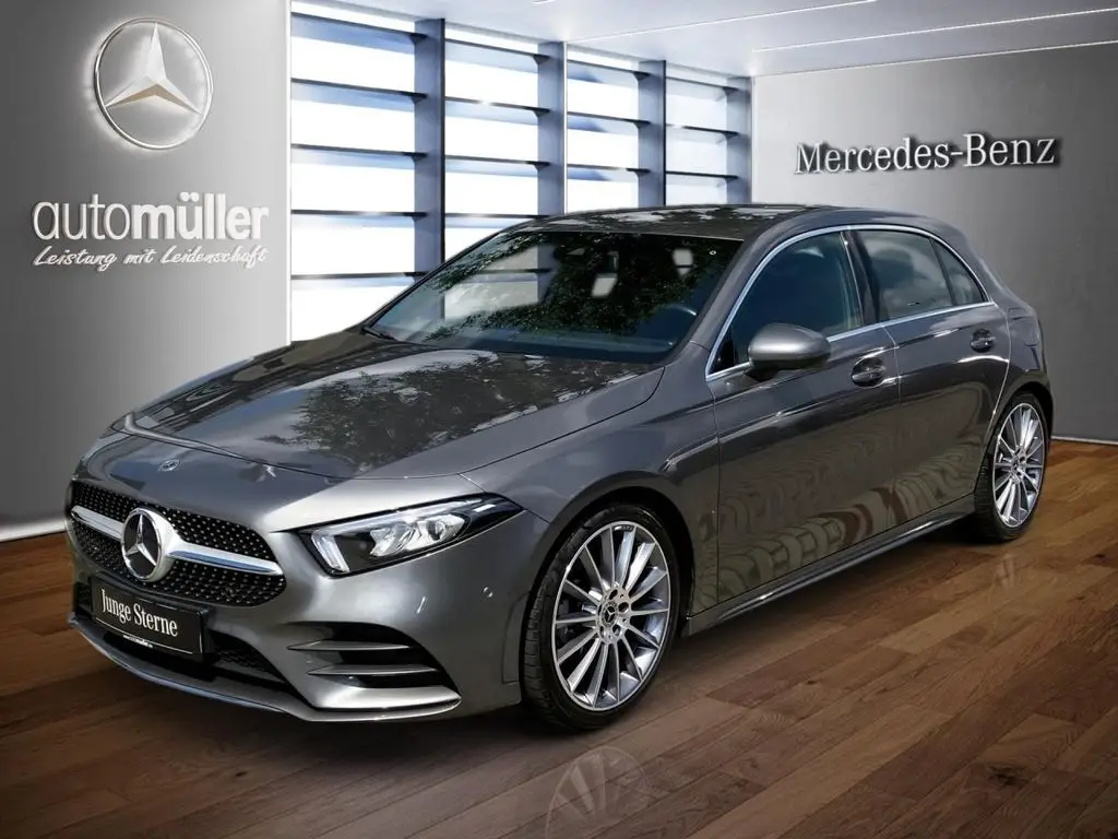 Photo 1 : Mercedes-benz Classe A 2022 Petrol