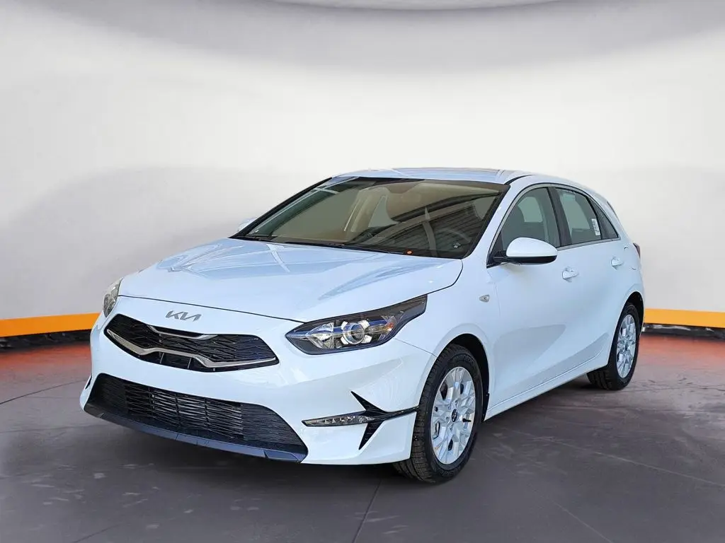 Photo 1 : Kia Ceed 2024 Petrol