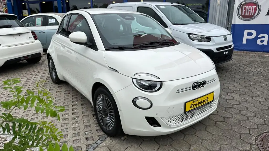 Photo 1 : Fiat 500 2024 Non renseigné