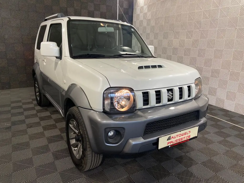 Photo 1 : Suzuki Jimny 2016 Petrol