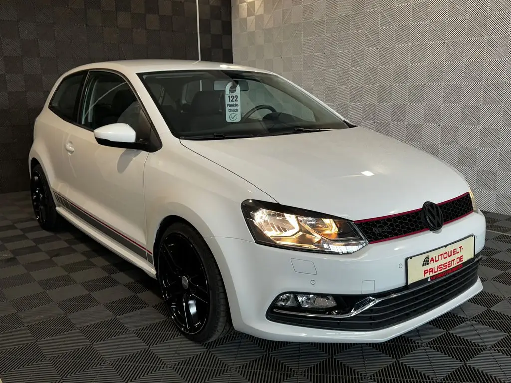 Photo 1 : Volkswagen Polo 2017 Petrol