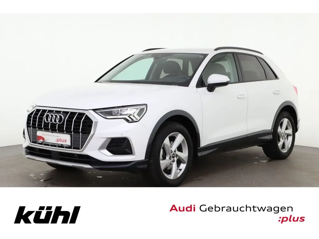 Photo 1 : Audi Q3 2022 Petrol