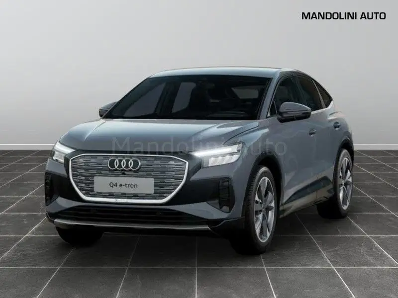 Photo 1 : Audi E-tron 2023 Autres