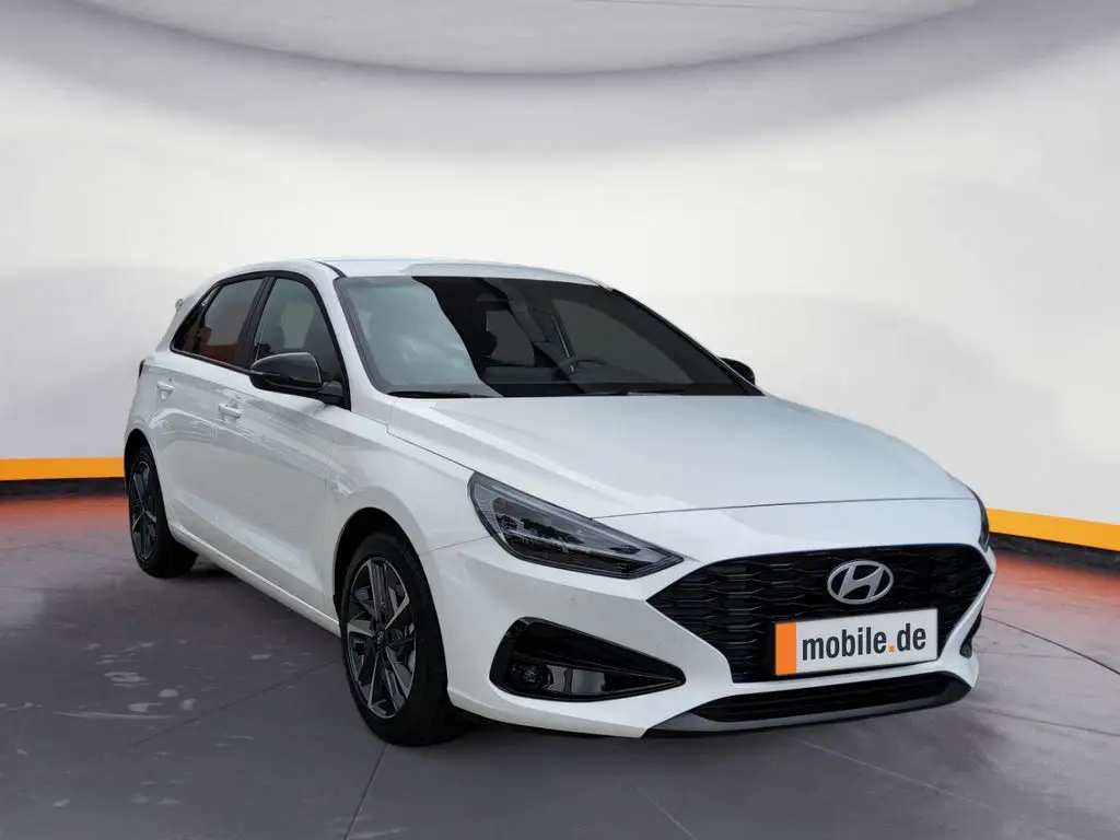 Photo 1 : Hyundai I30 2024 Petrol