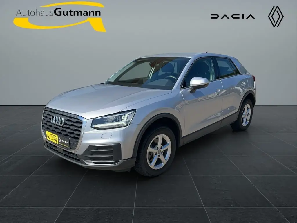 Photo 1 : Audi Q2 2019 Petrol