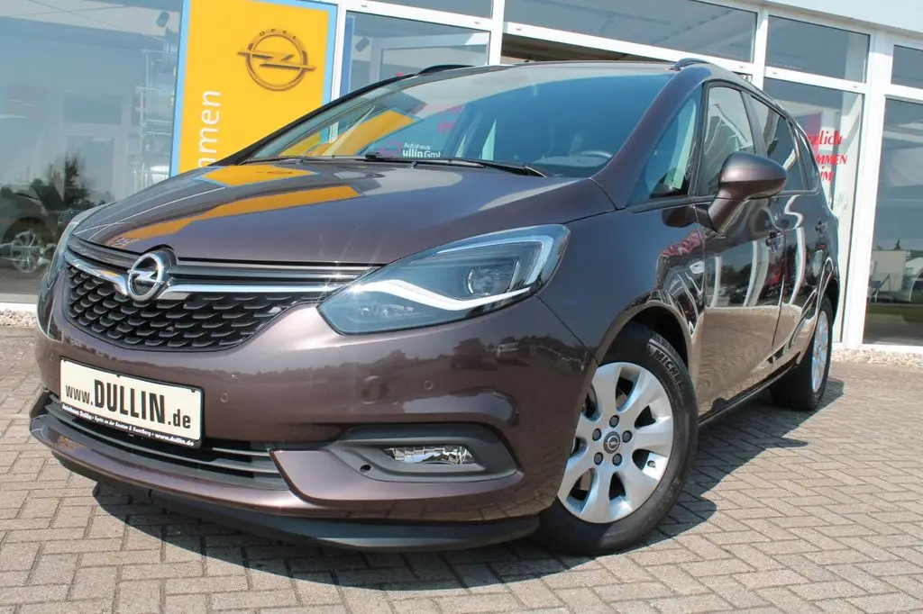 Photo 1 : Opel Zafira 2017 Essence