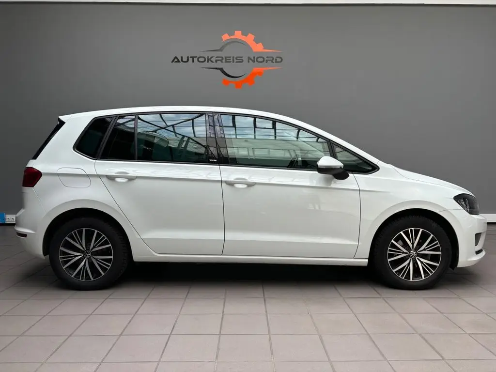 Photo 1 : Volkswagen Golf 2016 Petrol