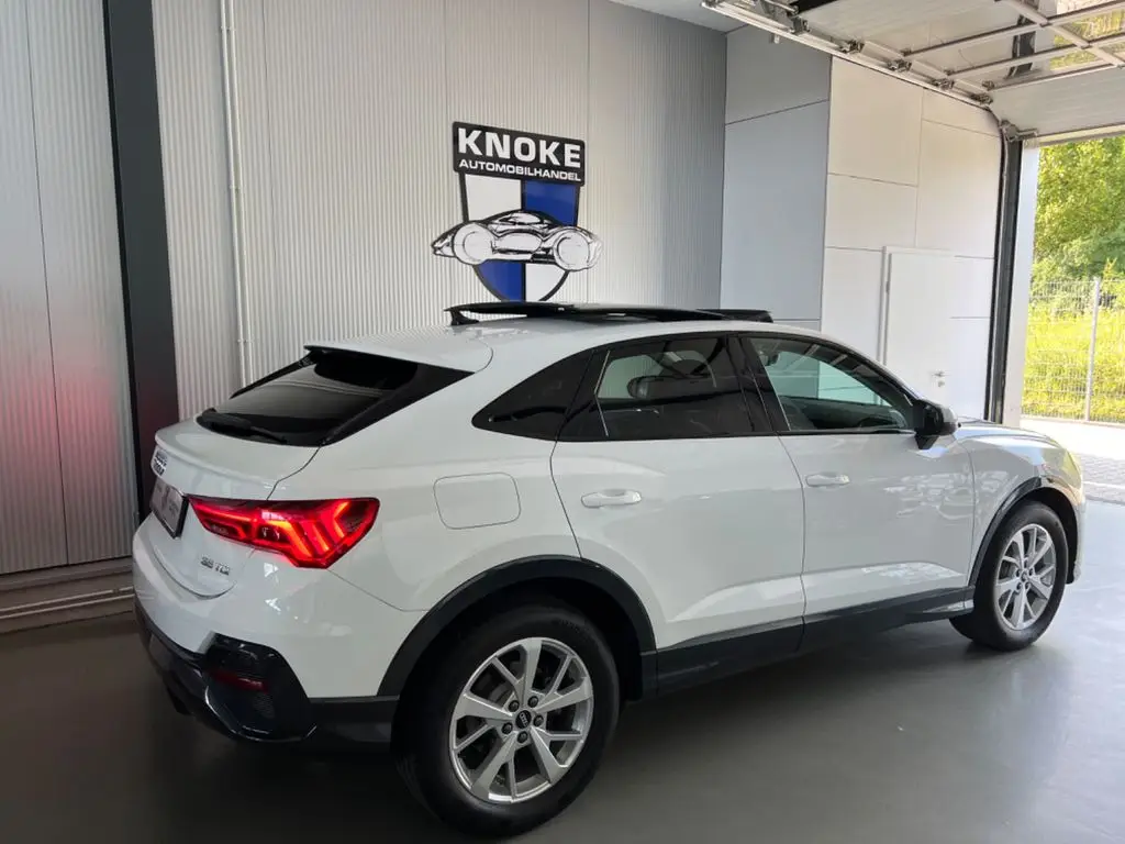 Photo 1 : Audi Q3 2021 Diesel