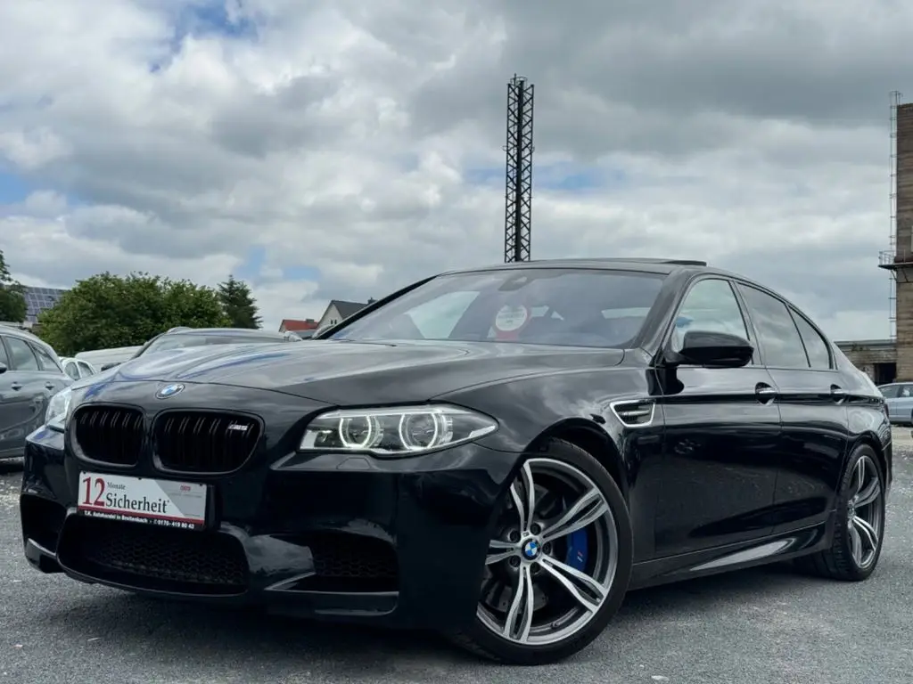 Photo 1 : Bmw M5 2016 Petrol