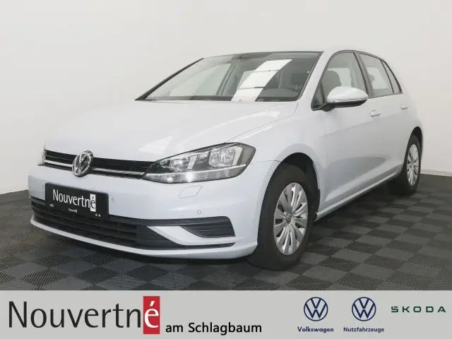 Photo 1 : Volkswagen Golf 2017 Petrol