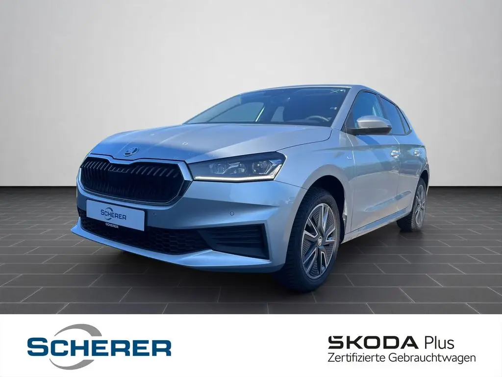 Photo 1 : Skoda Fabia 2023 Petrol