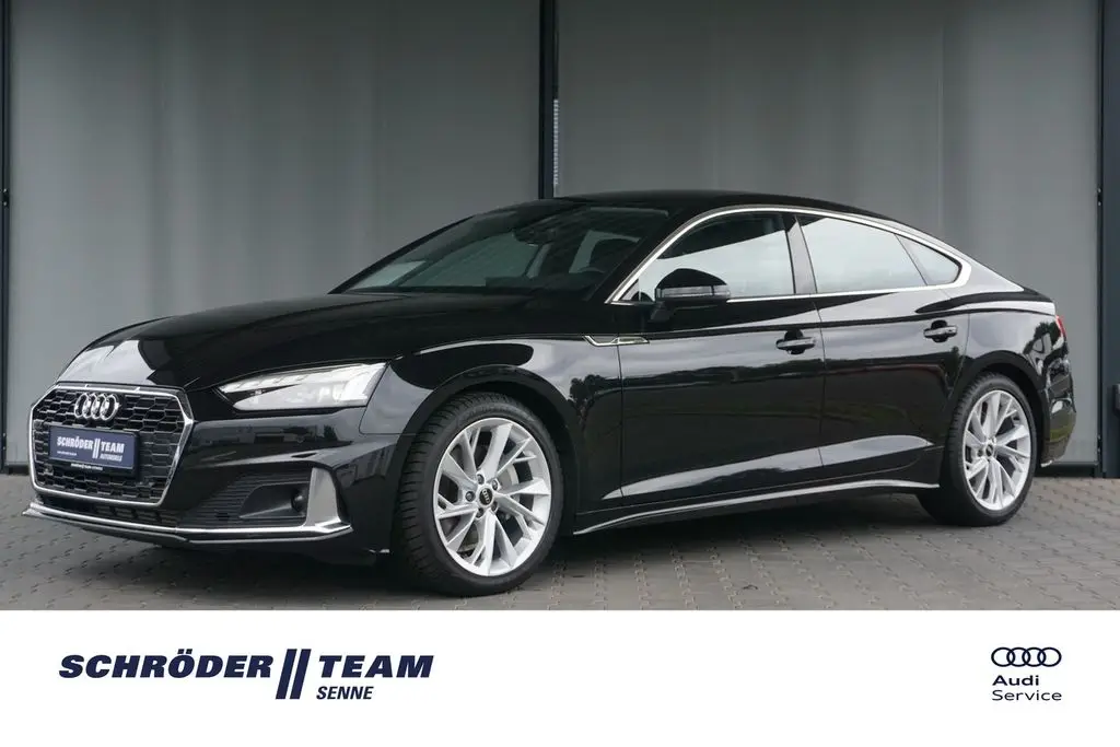 Photo 1 : Audi A5 2023 Essence