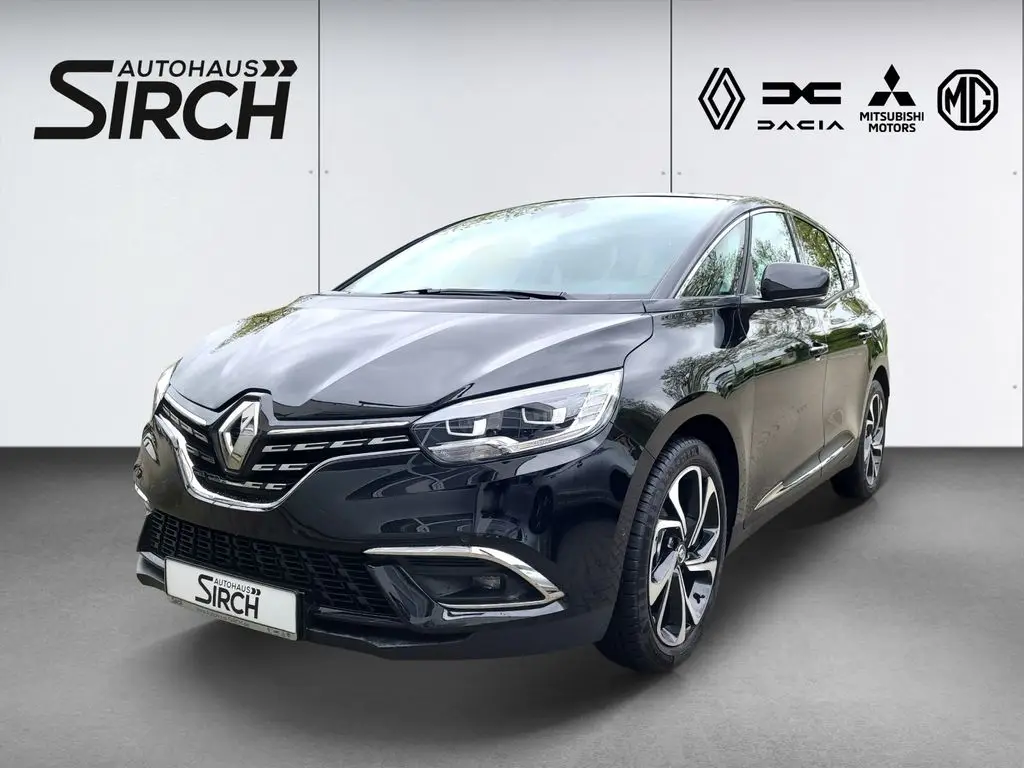 Photo 1 : Renault Grand Scenic 2023 Essence