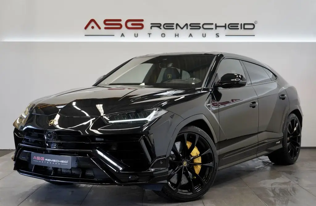 Photo 1 : Lamborghini Urus 2024 Essence