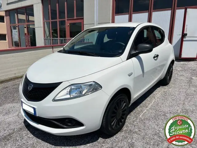 Photo 1 : Lancia Ypsilon 2019 Autres