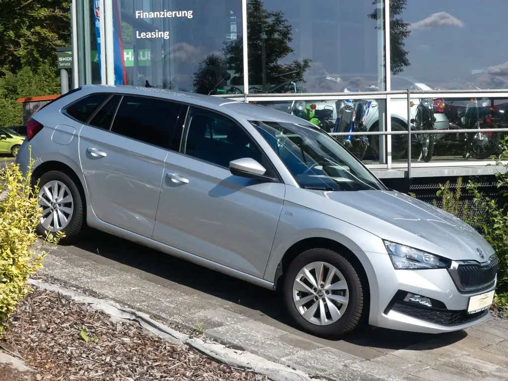 Photo 1 : Skoda Scala 2023 Petrol