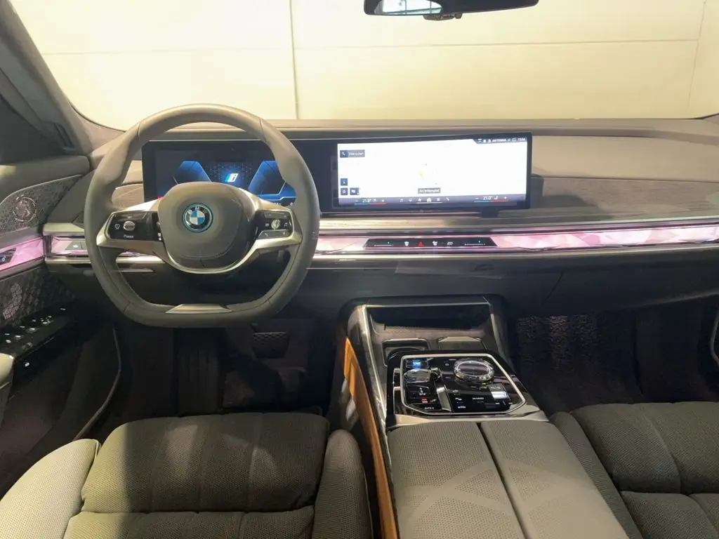 Photo 1 : Bmw I7 2023 Non renseigné