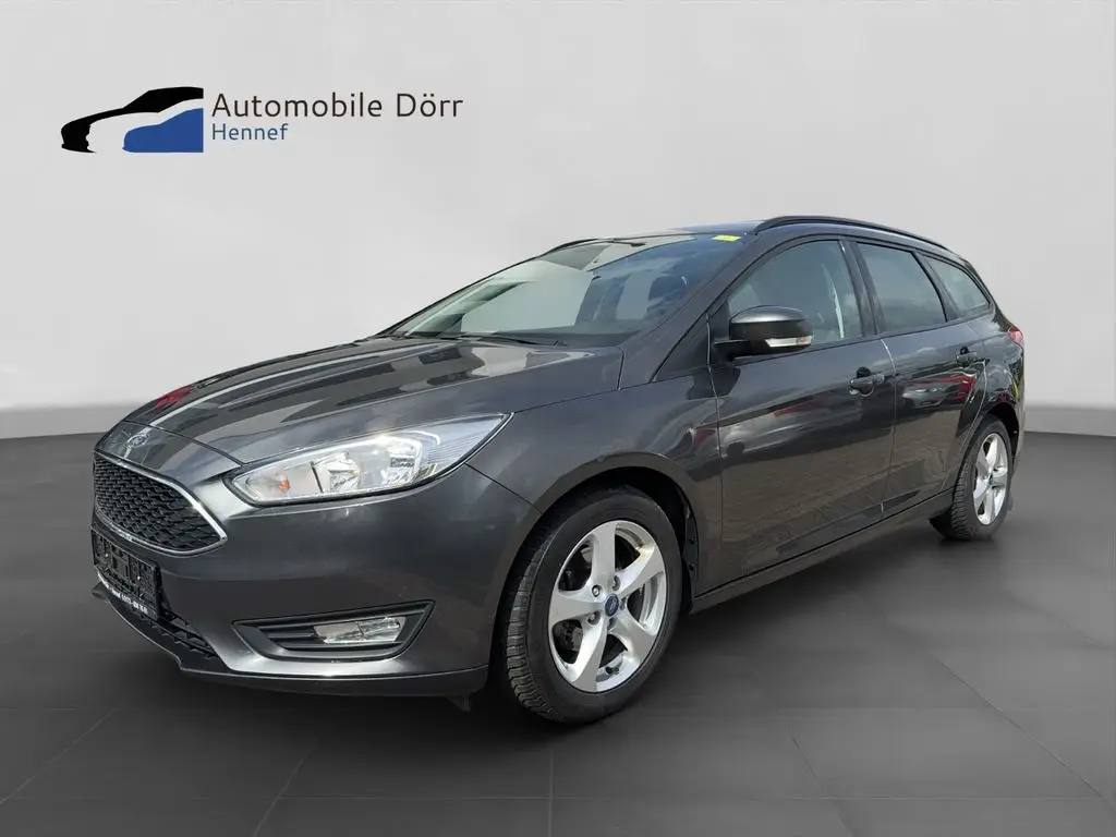 Photo 1 : Ford Focus 2018 Petrol