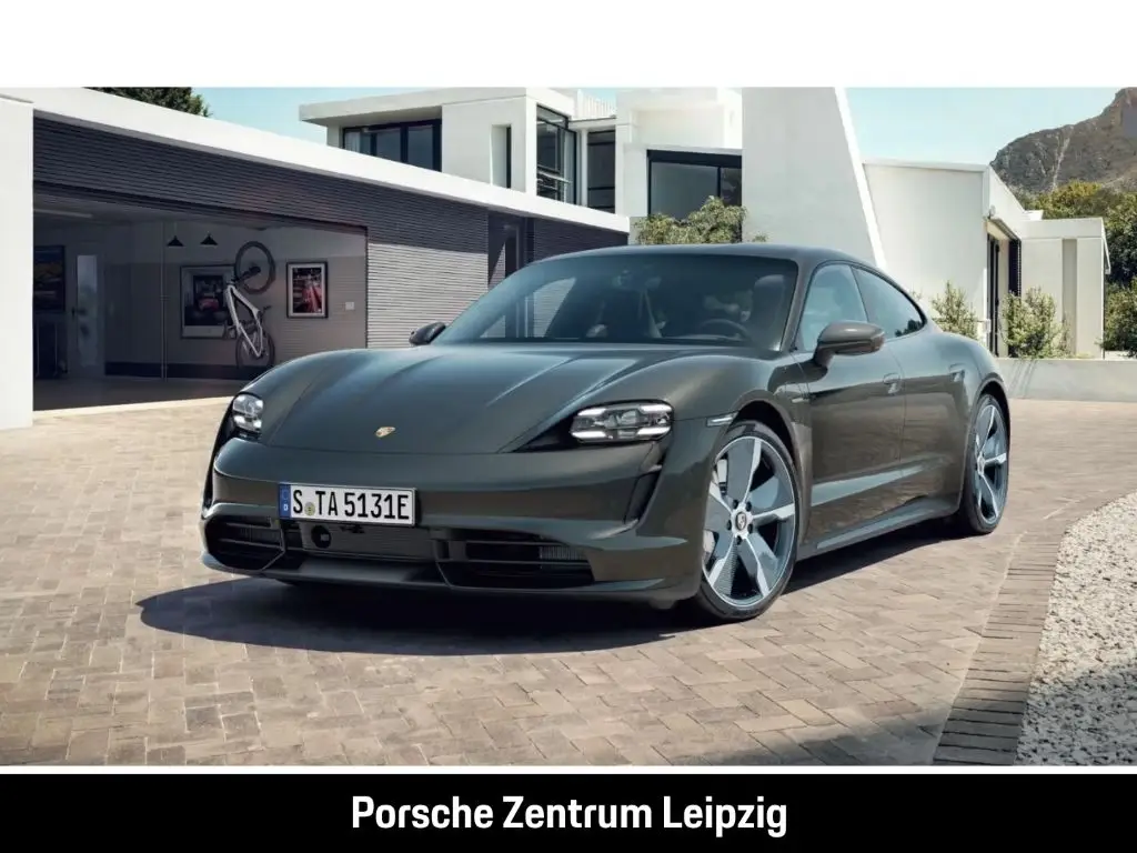 Photo 1 : Porsche Taycan 2021 Not specified