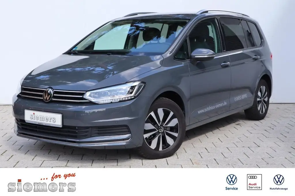 Photo 1 : Volkswagen Touran 2024 Petrol