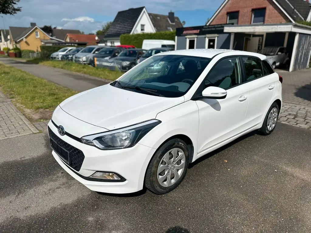 Photo 1 : Hyundai I20 2016 Essence