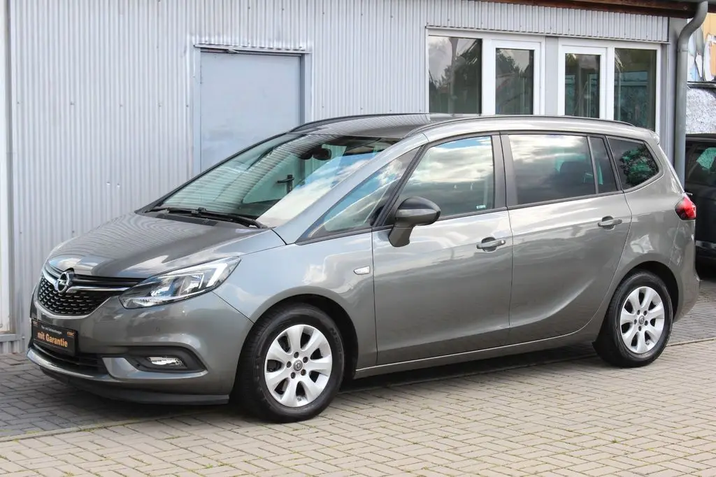 Photo 1 : Opel Zafira 2016 Essence