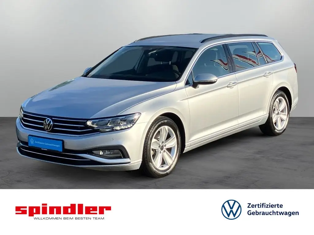 Photo 1 : Volkswagen Passat 2021 Petrol