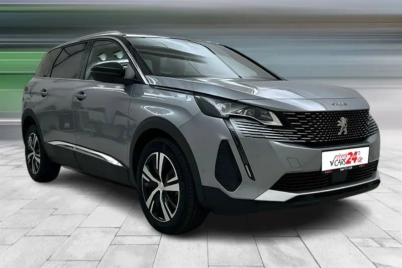 Photo 1 : Peugeot 5008 2023 Essence