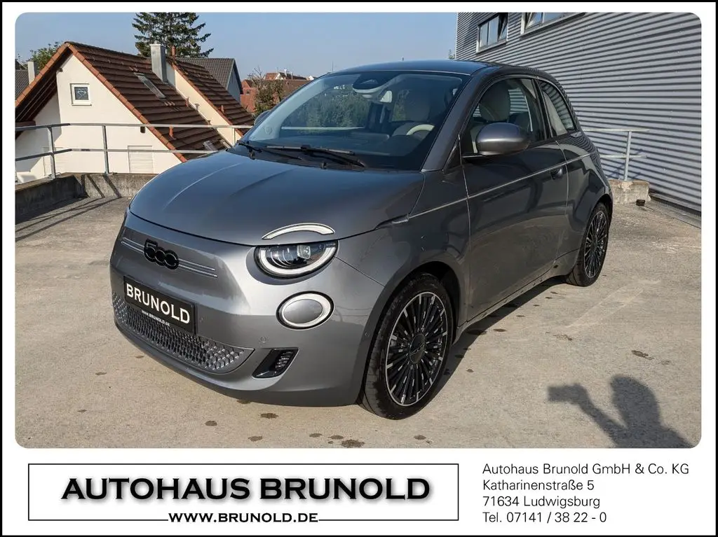 Photo 1 : Fiat 500 2023 Non renseigné