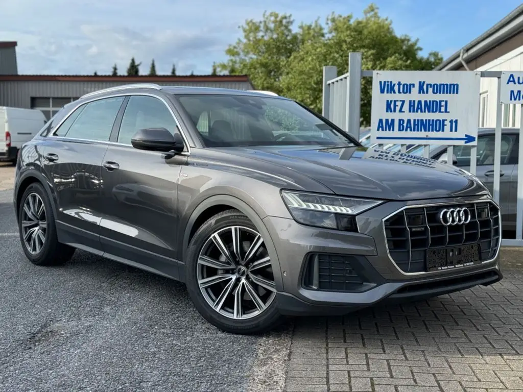 Photo 1 : Audi Q8 2021 Diesel