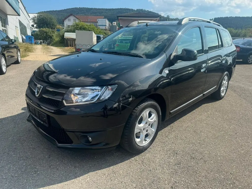 Photo 1 : Dacia Logan 2015 Petrol