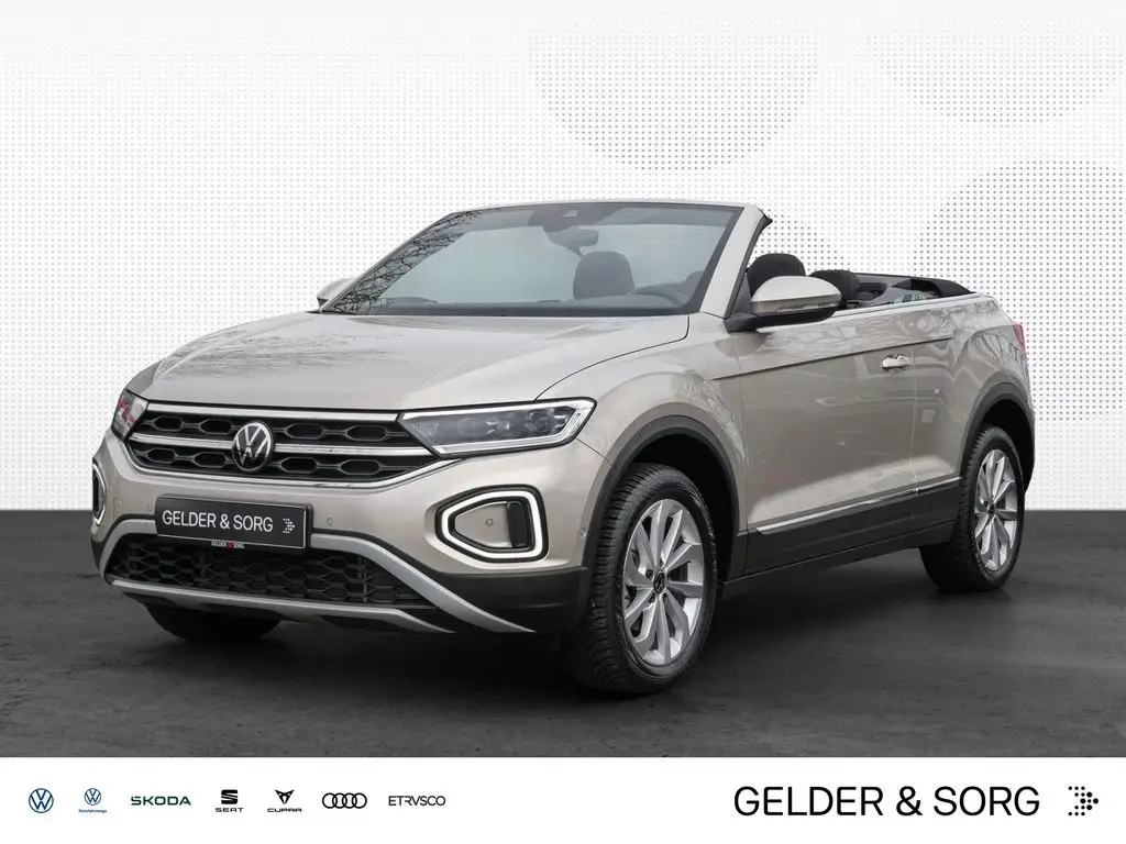 Photo 1 : Volkswagen T-roc 2023 Essence