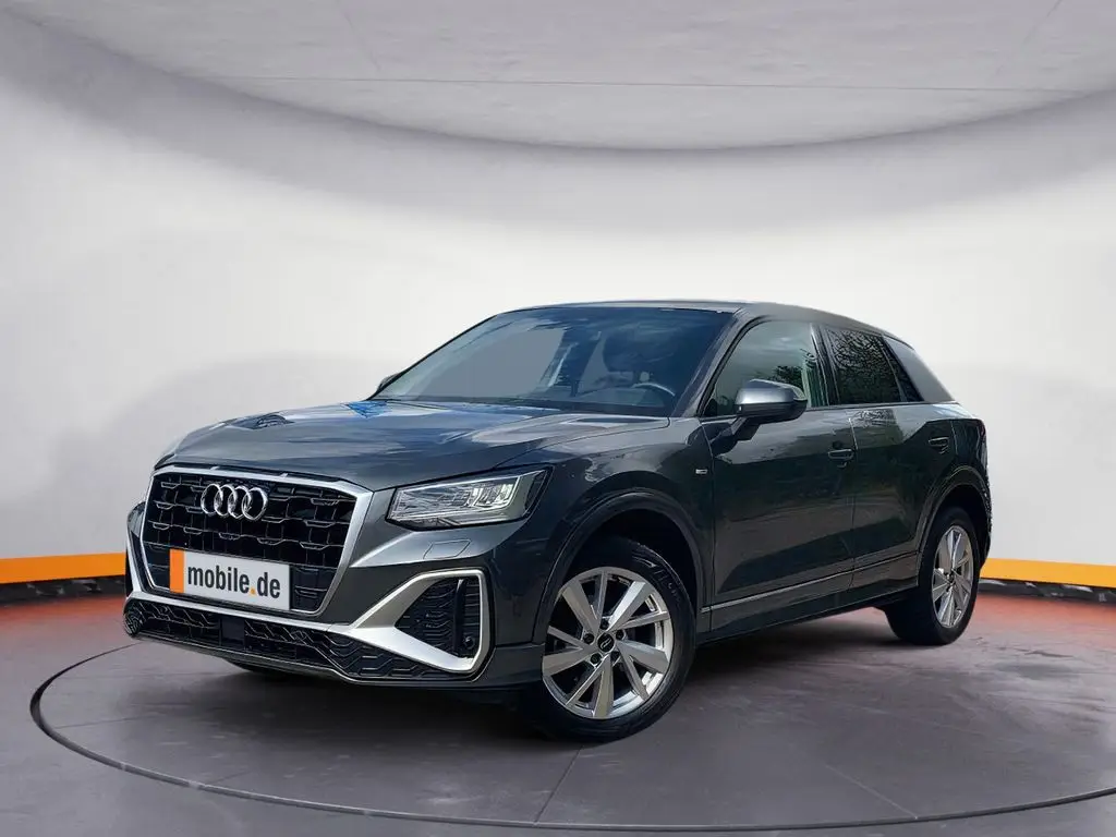 Photo 1 : Audi Q2 2021 Petrol