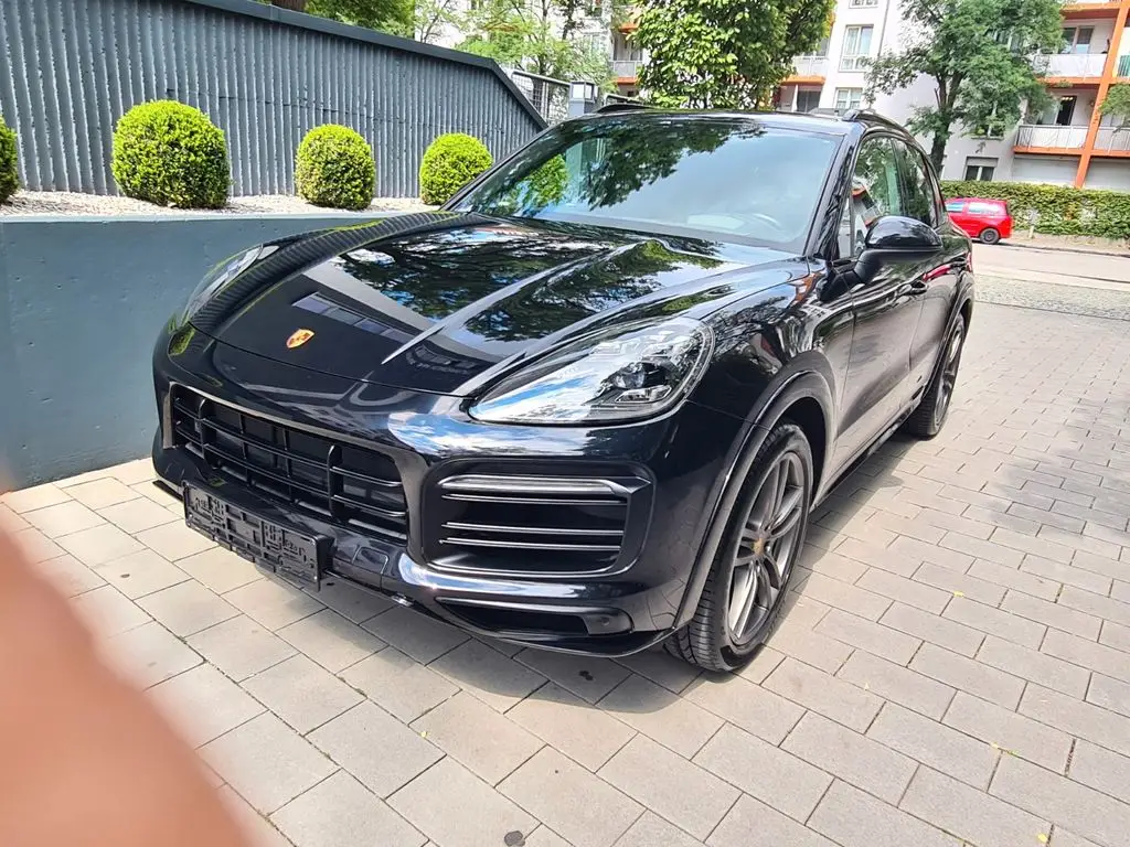 Photo 1 : Porsche Cayenne 2019 Essence