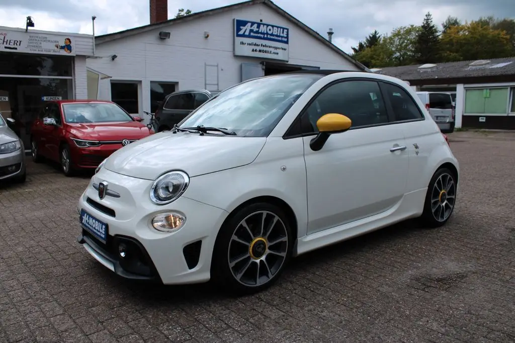 Photo 1 : Abarth 595 2016 Petrol