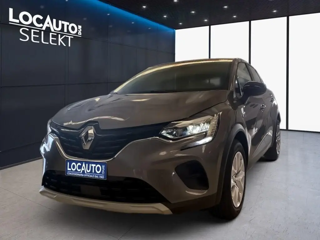 Photo 1 : Renault Captur 2024 Petrol