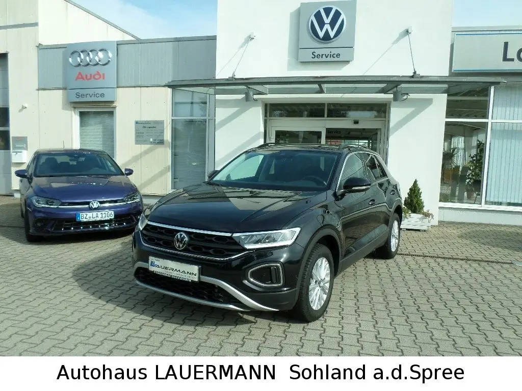 Photo 1 : Volkswagen T-roc 2023 Essence