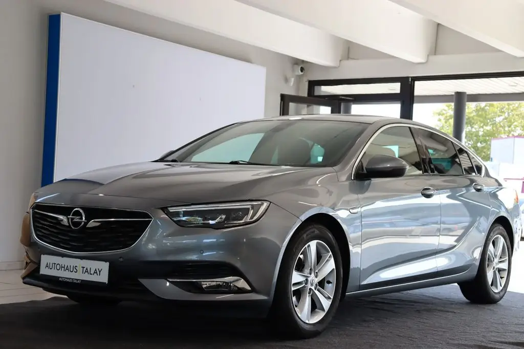 Photo 1 : Opel Insignia 2019 Petrol