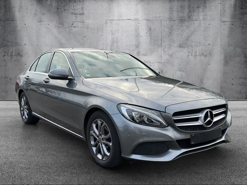 Photo 1 : Mercedes-benz Classe C 2018 Petrol