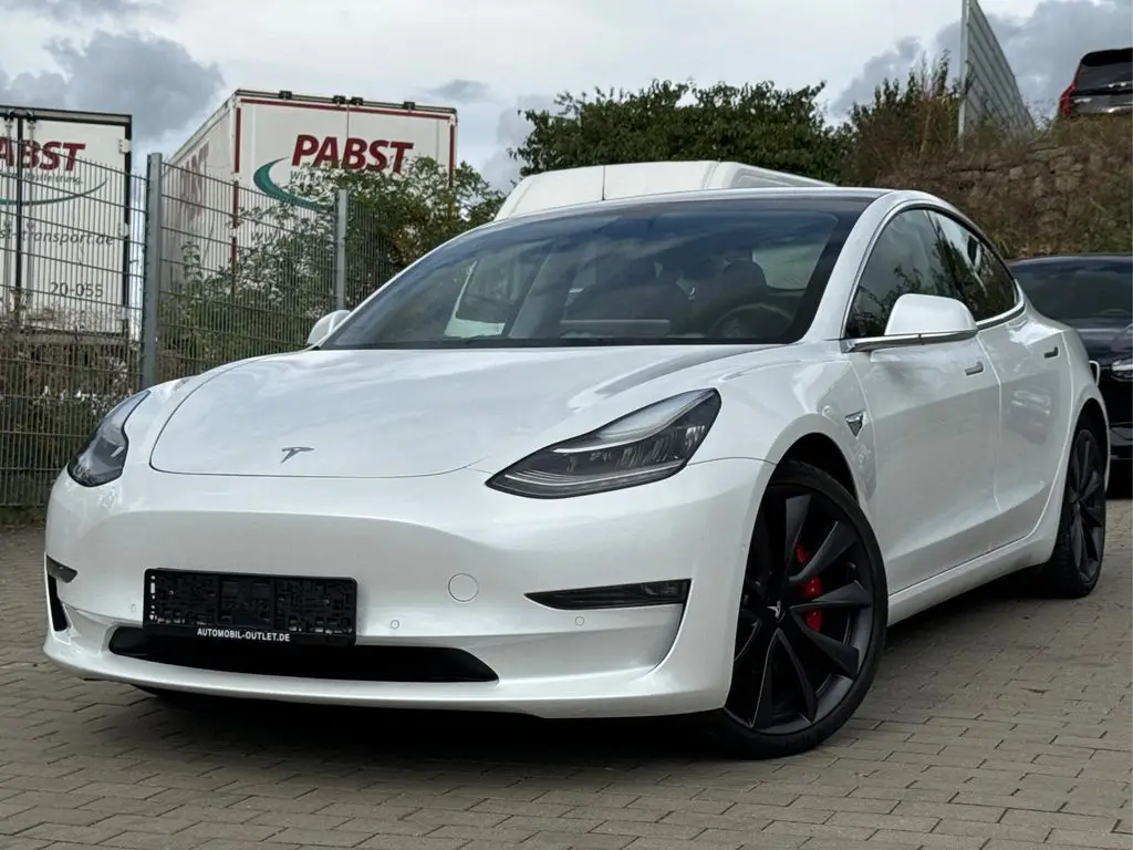 Photo 1 : Tesla Model 3 2020 Not specified