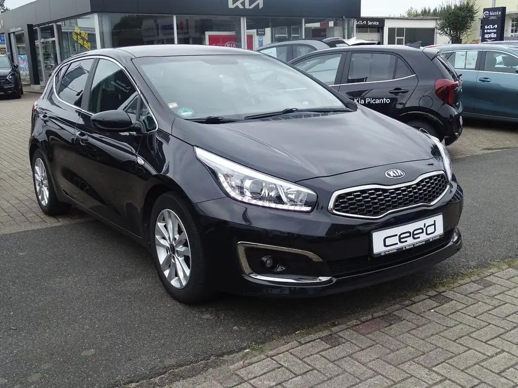 Photo 1 : Kia Ceed 2018 Petrol