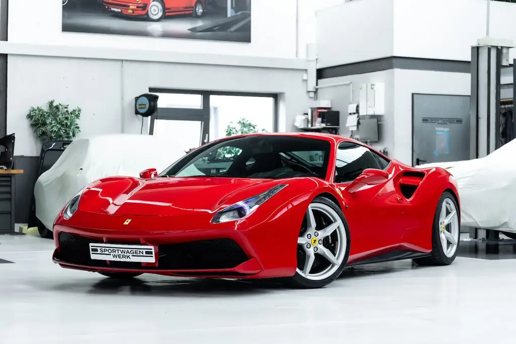 Photo 1 : Ferrari 488 2016 Essence