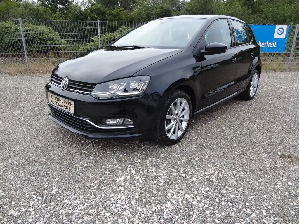 Photo 1 : Volkswagen Polo 2016 Petrol