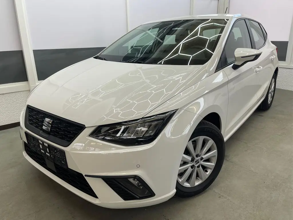 Photo 1 : Seat Ibiza 2024 Petrol