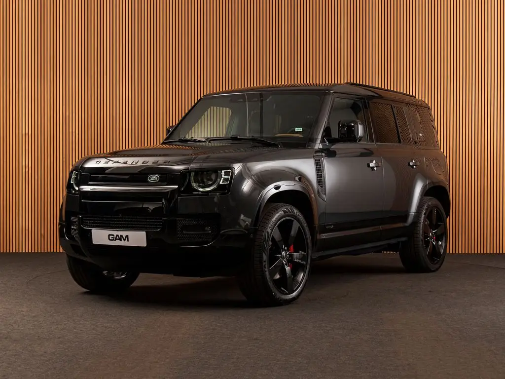 Photo 1 : Land Rover Defender 2024 Hybrid